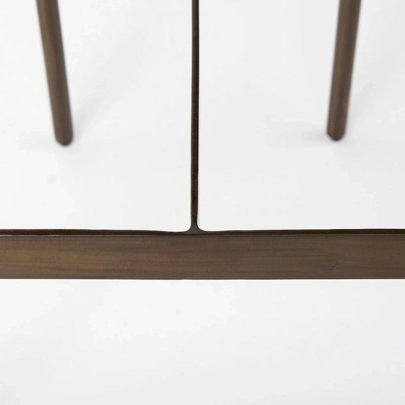 Tabouret de comptoir avec assise en similicuir noir et structure en métal nickelé